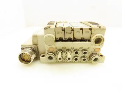 SMC VVQ2000-10A-1 VQ2401-51 Pneumatic Solenoid Valve 4-Station Manifold Block