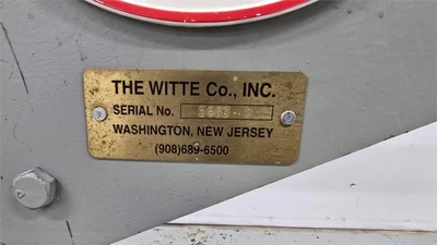 Witte Feeder Table
