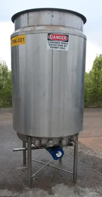SPC8181  Tank 250 gallon vertical tank, Stainless Steel, dish