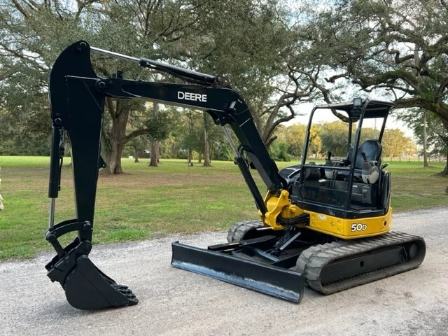 USED 2018 Deere 50D