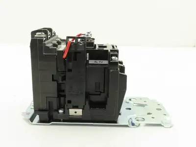Allen Bradley 500F-AOD930 Size 0 Starter Contactor 575V 3PH 120V Coil w/Overload