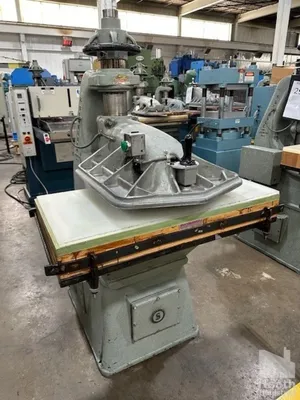 Schwabe 25T Clicker Press