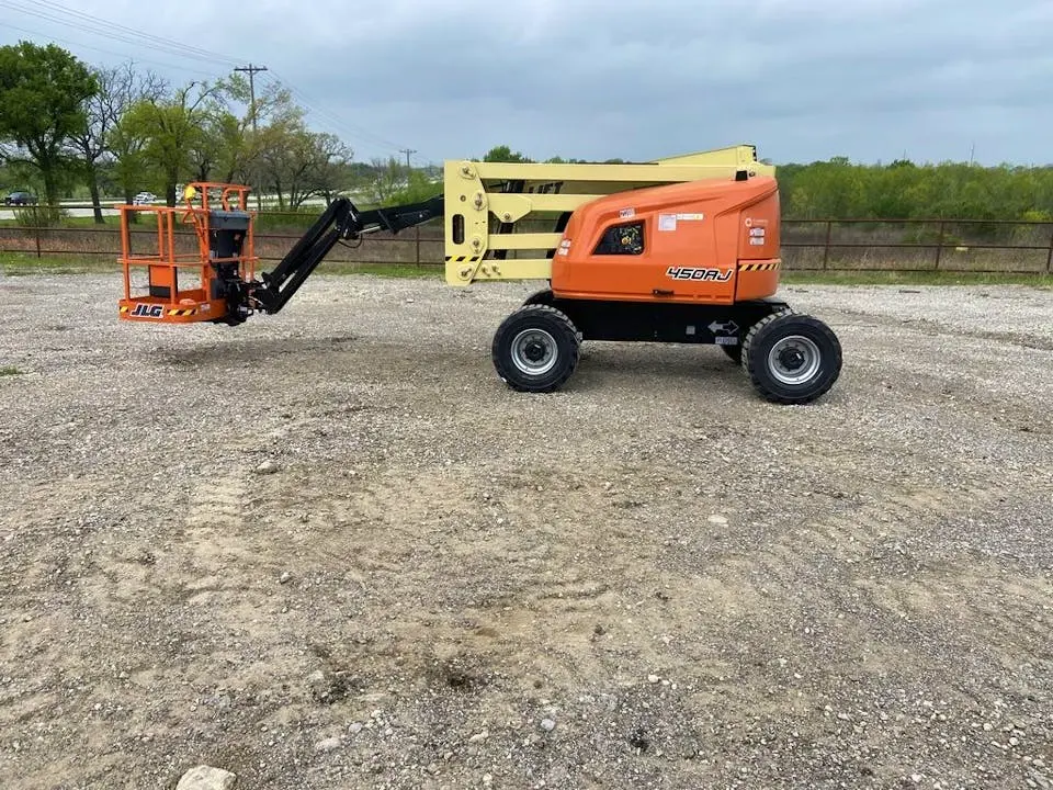 USED 2016 JLG 450AJ