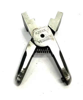 USED VESSEL SPECIAL BLADES, FOR HAND-HELD AIR NIPPER