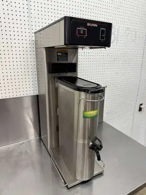 Used Bunn Used Bunn 36700.0013 TB3Q 3 Gallon Iced Tea Brewer with a Dispenser 120V 2 Coffee Equipment Illinois US | Falcon Restaurant Supply #1375115