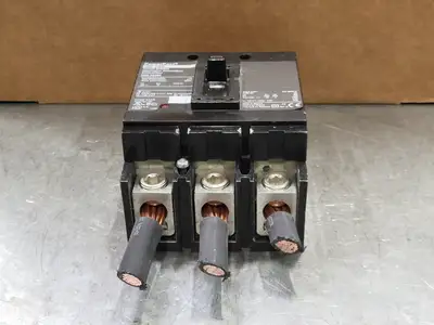 Used SQUARE D QBL32200 Switchgears British Columbia CA | Lenmark #327864