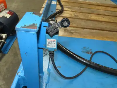 Max LPTT-UP Lift Table Max Upenders Hydraulic Tipper 2000lbs 78x54" Top 115V 1Ph