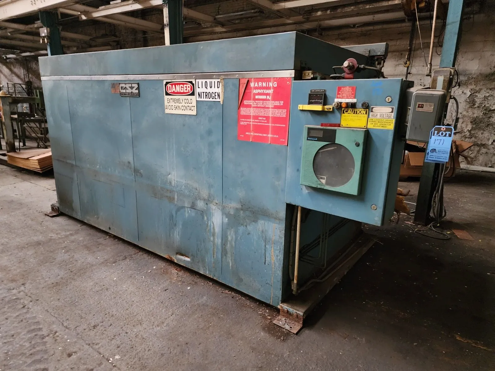 USED CINCINNATI SUB-ZERO T-122-LN2