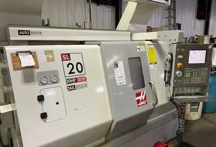 Used 2006 HAAS SL-20TAPL, AUTO PARTS LOADER, 5K RPM SPINDLE OPTION, REMOTE JOG HANDLE, CHIP AUGER CNC Lathes Indiana US | ABL Technology LLC #390705