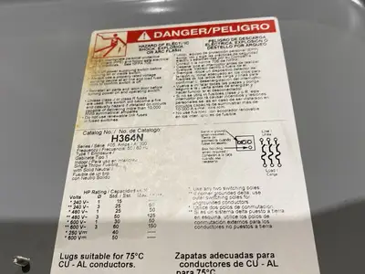 USED SCHNEIDER ELECTRIC SQUARE D SAFETY SWITCH, HEAVY DUTY, FUSIBLE, 200A, 4-WIRE 3-POLE