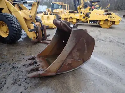 Used 2009 VOLVO EC240CL Crawler Excavators Massachusetts US | Brookside Equipment Sales #1422166
