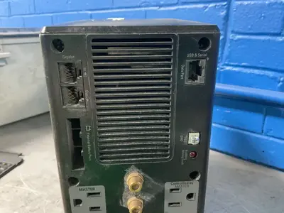 Used APC PRO 1500 Uninterruptible Power Supplies Ohio US | HGR 24 #1233371