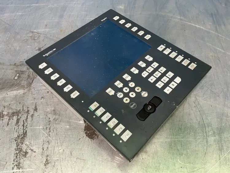 Used SCHNEIDER ELECTRIC XBTGK5330 Automation Control (HMI) Ohio US | HGR 24 #1406142