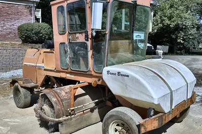 Used 1998 BROCE RC350 Sweepers Kentucky US | Proxy Equipment #1377659
