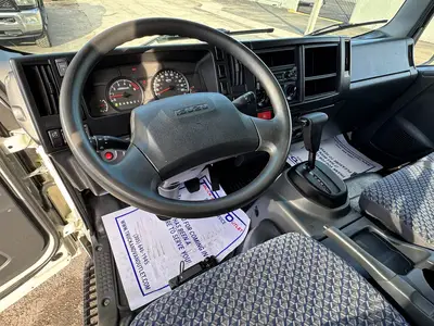Used 2023 ISUZU NPR HD Box trucks Florida US | Truck and Van Outlet #1708746