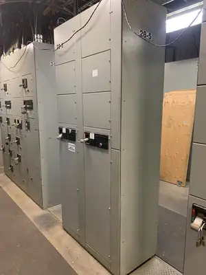 Five Star Double-Sided Motor Control Center (MCC), 600V Max., 1000A, 4 Buckets