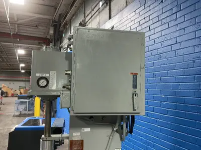 Used ABEX DENISON MULTIPRESS IP65L 6364FS1 959470 Single Station Punches Ohio US | HGR 24 #1572347
