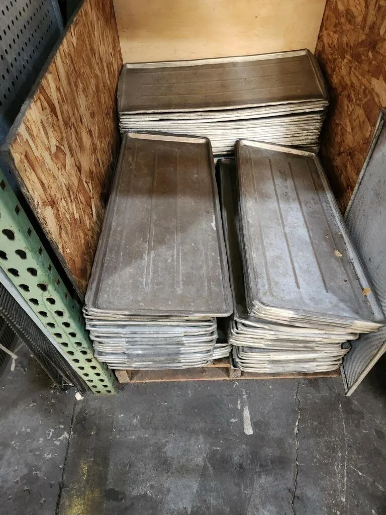 2-0111 Bakery or Meat Tray Pan