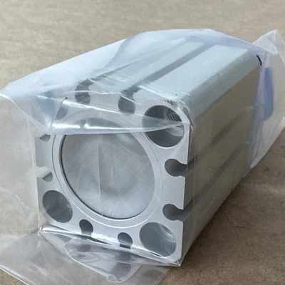 NEW SMC CDQSYB25-10DC