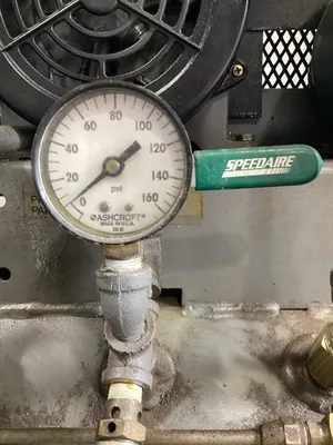Pureflow Johnson Controls Dual Air Compressor 200 PSI 25 Gal.