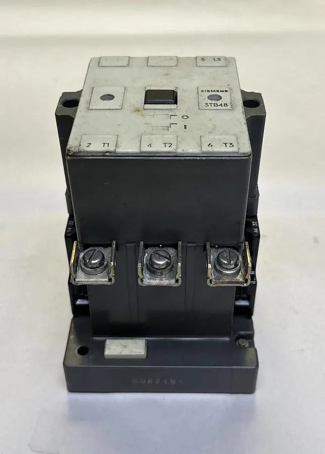 Used SIEMENS 3TB4817-0A Miscellaneous Equipment (Electrical & Power) | Surplus Asset Holdings #1197346