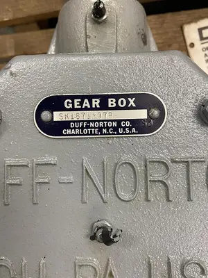New | in-Stock DUFF-NORTON SK1671M37R Gearboxes Ohio US | Surplus Asset Holdings #1208855