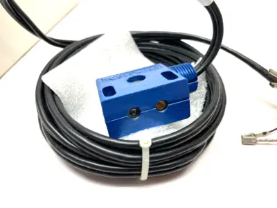 New | in-Stock EATON CUTLER-HAMMER OPCON 70-SERIES PHOTOELECTRIC LEGACY SENSOR Photoelectric Sensors | Maverick Industrial Sales #1104062