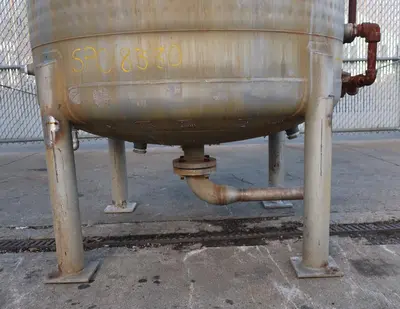 SPC8330  Tank 600 gallon vertical tank, Stainless Steel, low pressure jacket, dish