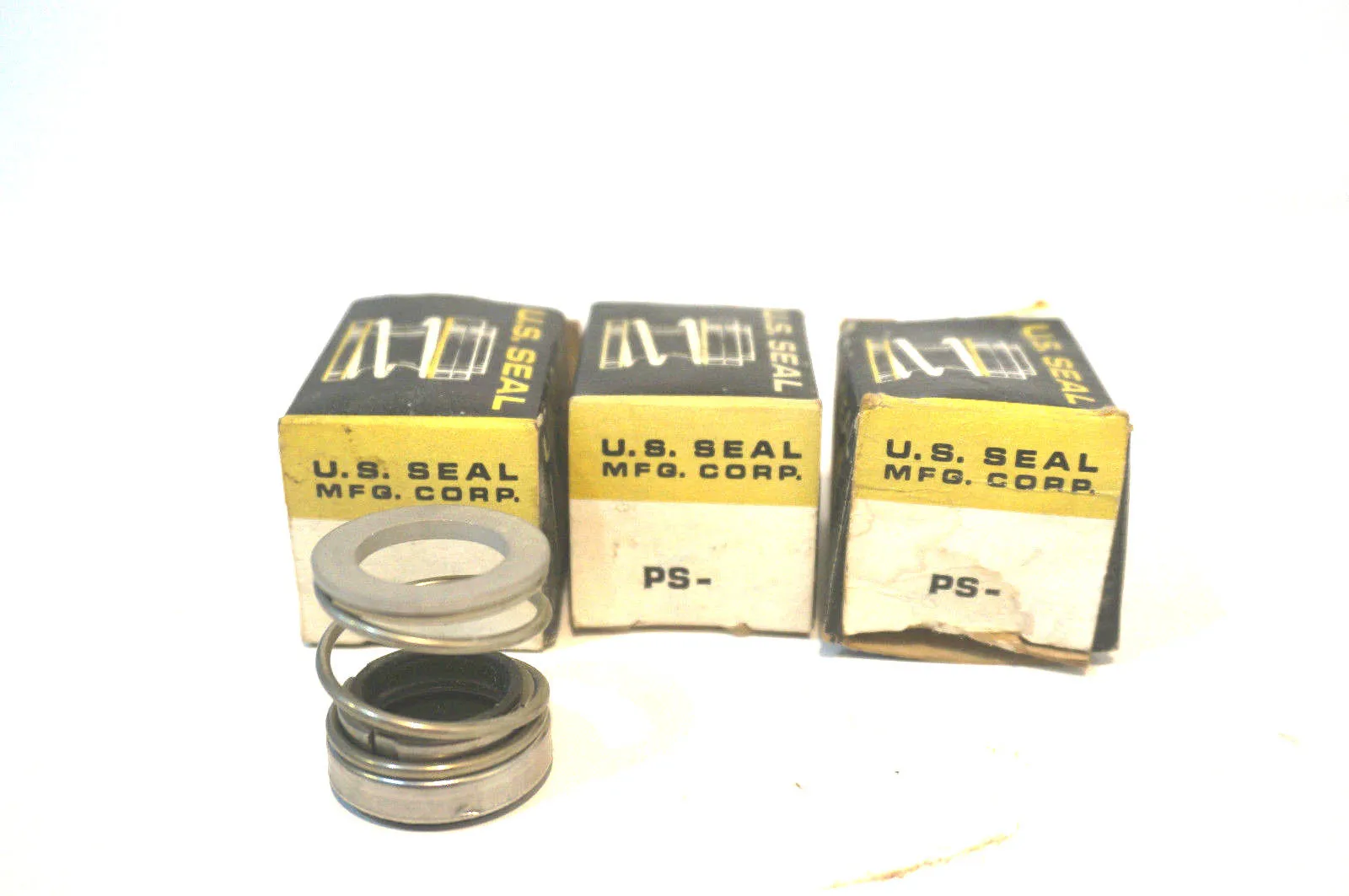 3 NEW U.S.SEAL PS SHAFT SEAL