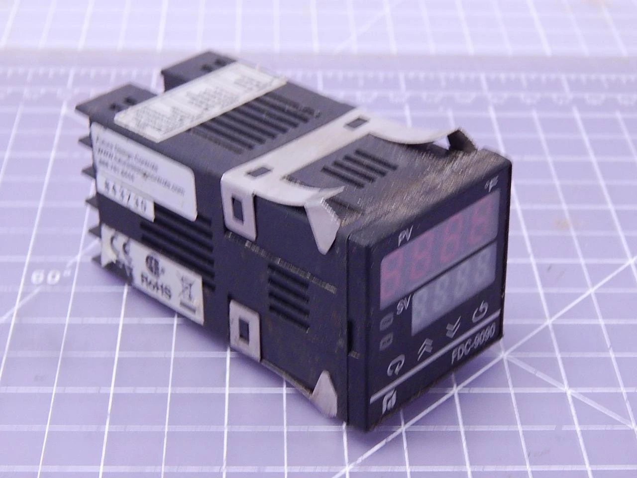 Used FUTURE DESIGN CONTROLS _UNKNOWN_ Temperature Controls | OCO Industrial #1613091