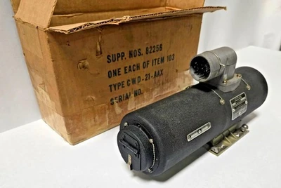 Military  Signal Corps Dynamotor Model CWD-21AAX US NAVY
