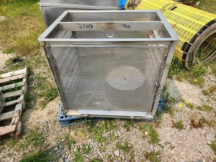 Used CUSTOM DESIGNED & MANUFACTURED STAINLESS STEEL SQUARE PERFERATED BASKET Baskets Ohio US | Regal Equipment Inc #219357