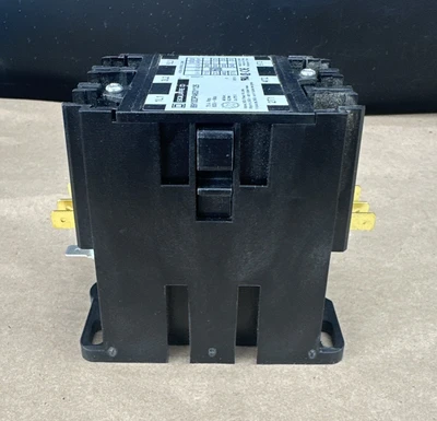 NEW Square D 8910DPA63V09Y125