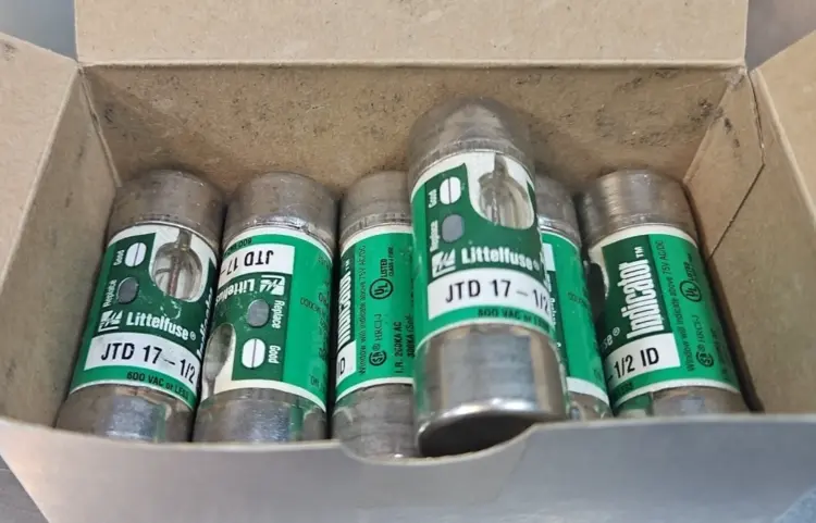 Used Littelfuse _UNKNOWN_ Fuses | Palmetto Automation #1155836