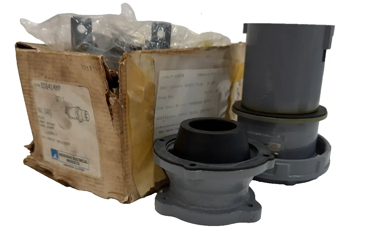 NEW RUSSELLSTOLL DS6414MP MAXGARD MALE PLUG 60A 600V 3 PHASE 4 WIRE