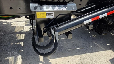 New | in-Stock 2026 INTERNATIONAL HX Conventional trucks Texas US | Roll Off Truck World #1491826