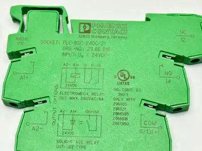 PLC-BSC-24DC/21, 2966016, 2961105 | Phoenix Contact PLC-BSC-24DC/21 Relay Base 2966016 w/ 2961105 Relay LOT OF 2 - Used
