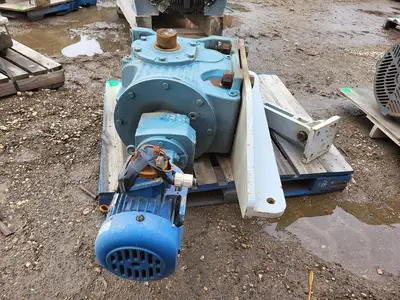 USED SEW-EURODRIVE KA127R77AM182-KS
