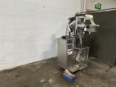 Vertical Form Fill Sachet Machine with Auger Filler