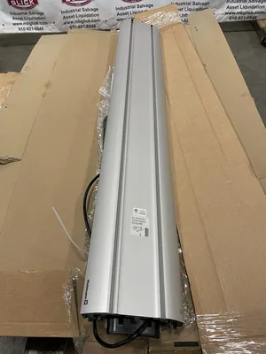 Waldmann SAHQ 88 LED Tube Machine Light 4000k 38W 49.5” L x 7.4” W -NIB