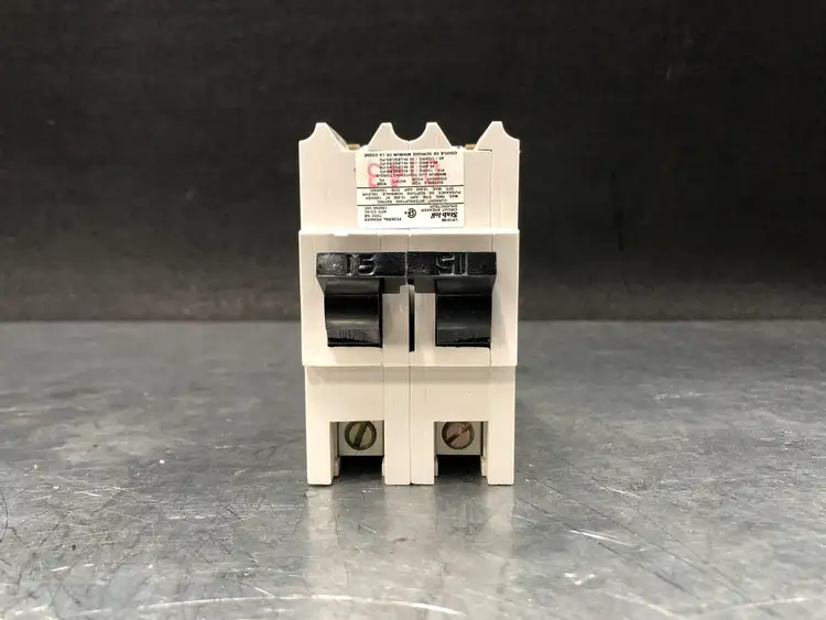 Used FEDERAL PIONEER NB215 Switchgears British Columbia CA | Lenmark #244152