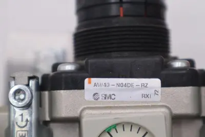 SMC AW40-N04E-RZ/ VHS40-N04-Z/ NAV400-N04-5DZ UNIT STOCK 5069