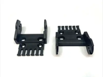 USED IGUS E-CHAIN MALE MOUNTING BRACKET W/ TIEWRAP PLATE LOT OF 2