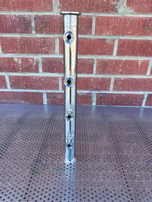Stainless Steel  Manifold 1.5" Sanitary Fitting w/ 8 Ports 1/2" Sanitary Fitting