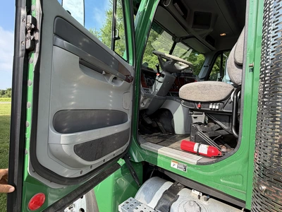 Used 2006 FREIGHTLINER COLUMBIA TANDEM AXLE SEMI TRUCK Conventional trucks Michigan US | Miedema Asset Management Group #1287701