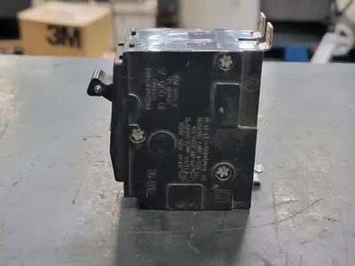 USED SQUARE D QOB215