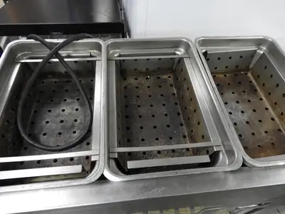 Used Crown Verity Used Crown Verity - High Capacity Hot Dog Steamer with Bun warmer - 240V Steam Cooking Equipment Illinois US | Falcon Restaurant Supply #1376627