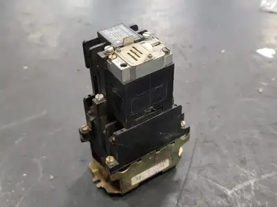 USED ALLEN-BRADLEY 700-NT