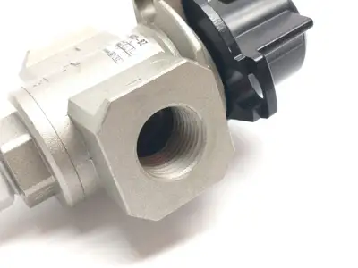 USED SMC MANUAL 3-PORT LOCK-OUT VALVE 3/8" NPT