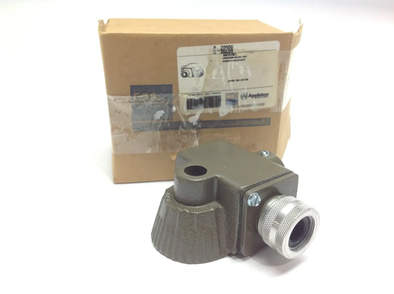 New | in-Stock EGS Crossarm Mount & Wiring Compartment Electrical Fittings Michigan US | Maverick Industrial Sales #1396989